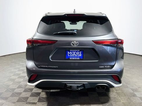 Used 2021 Toyota Highlander XSE AWD/4WD image 6