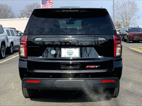 Used 2021 Chevrolet Suburban RST w/ Luxury Package image 4