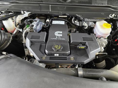Used 2024 RAM 3500 Big Horn image 7