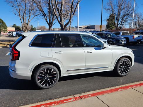 New 2026 Volvo XC90 T8 Plus w/ Protection Package Premier image 2