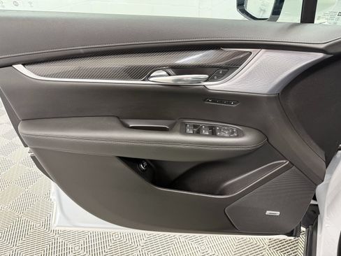 Used 2024 Cadillac XT6 Sport AWD/4WD image 10
