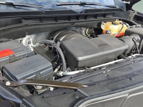 Used 2023 GMC Yukon SLT image 31