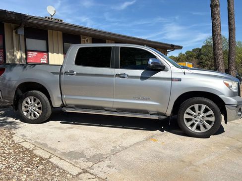 Used 2012 Toyota Tundra Limited w/ Platinum Pkg image 12