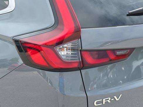 Used 2025 Honda CR-V LX image 32