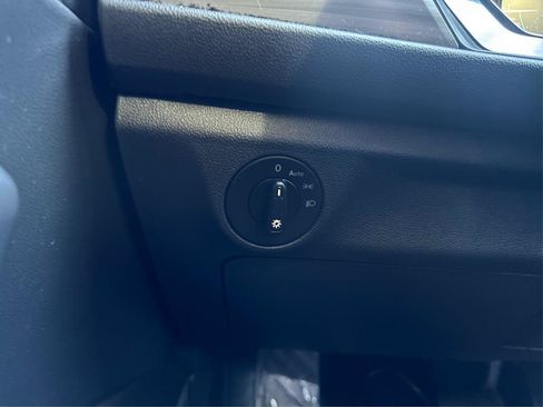 Used 2019 Volkswagen Jetta SEL FWD image 18