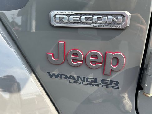Used 2020 Jeep Wrangler Unlimited Rubicon w/ Quick Order Package 28Y Recon image 9