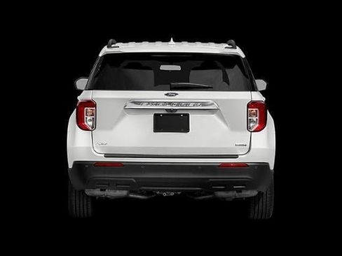 Used 2020 Ford Explorer XLT RWD image 16
