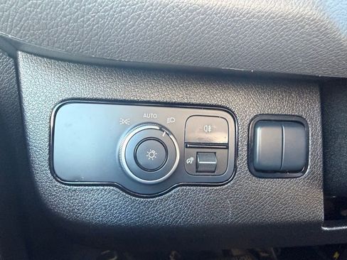 Used 2025 Mercedes-Benz Sprinter 2500 image 26