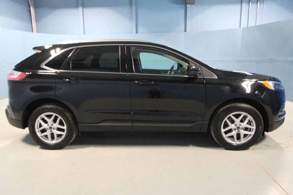 Used 2024 Ford Edge SEL AWD/4WD image 30