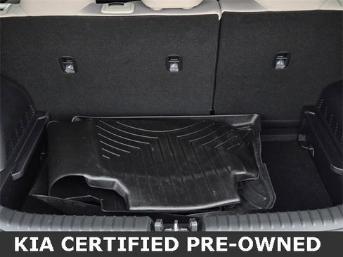 Certified 2025 Kia Soul LX image 9