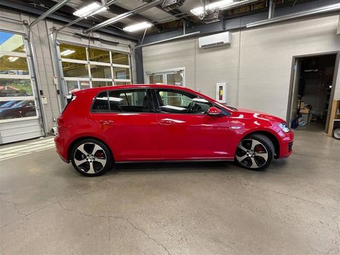 Used 2017 Volkswagen GTI S FWD image 6