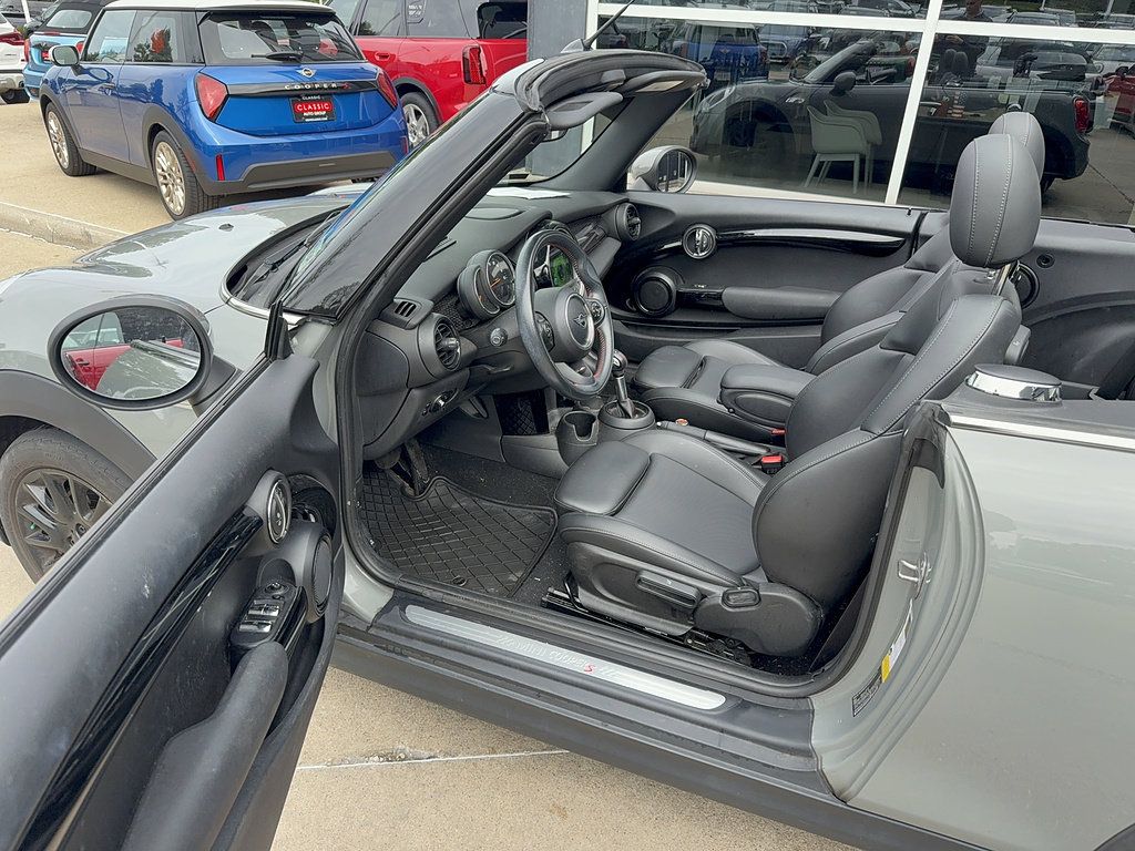 Used 2019 MINI Cooper S w/ Signature Upholstery Package FWD image 5