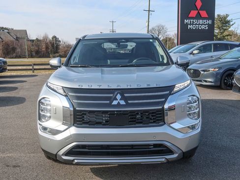 New 2026 Mitsubishi Outlander SE image 6