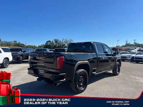 New 2026 GMC Sierra 2500 Denali w/ Denali Reserve Package image 13