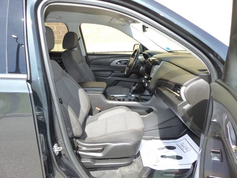 Used 2020 Chevrolet Traverse LT AWD/4WD image 45