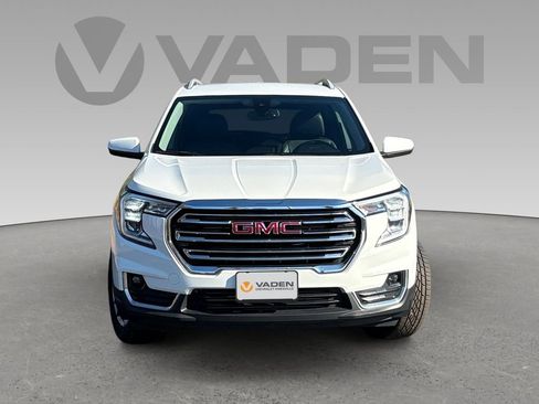 Used 2023 GMC Terrain SLT image 27