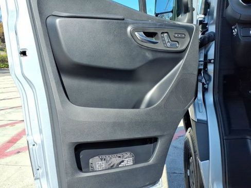 New 2026 Mercedes-Benz Sprinter 2500 image 13