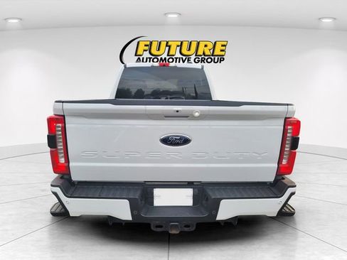 Used 2023 Ford F250 XLT w/ XLT Premium Package AWD/4WD image 4