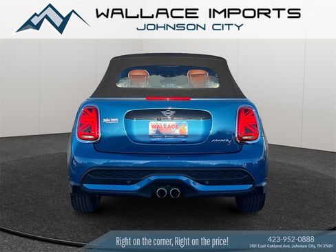 Used 2023 MINI Cooper S w/ Driver Assistance Package image 4