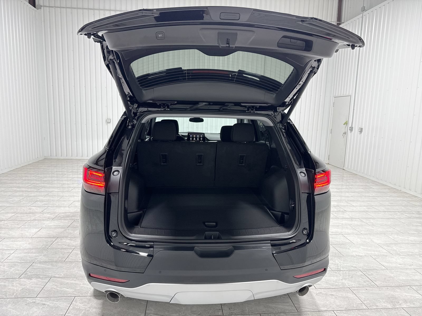 New 2026 Chevrolet Blazer LT w/ Convenience Package FWD image 27