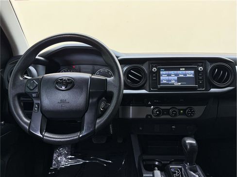 Used 2017 Toyota Tacoma SR RWD image 22