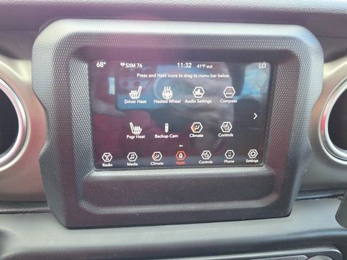 Used 2018 Jeep Wrangler Rubicon AWD/4WD image 36