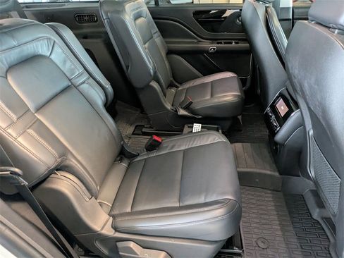 Used 2025 Lincoln Aviator Reserve w/ Jet Appearance Package image 22