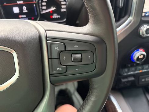 Used 2022 GMC Sierra 3500 Denali w/ Denali Black Diamond Edition AWD/4WD image 12
