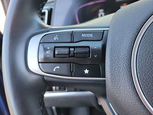 Used 2025 Kia Sportage EX image 21