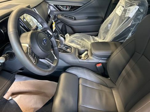 Used 2025 Subaru Outback Limited XT AWD/4WD image 10