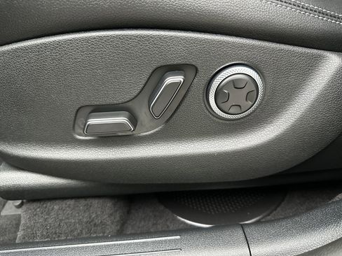 Certified 2026 Genesis GV70 2.5T image 12