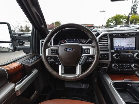 Used 2021 Ford F250 King Ranch w/ King Ranch Ultimate Package AWD/4WD image 32