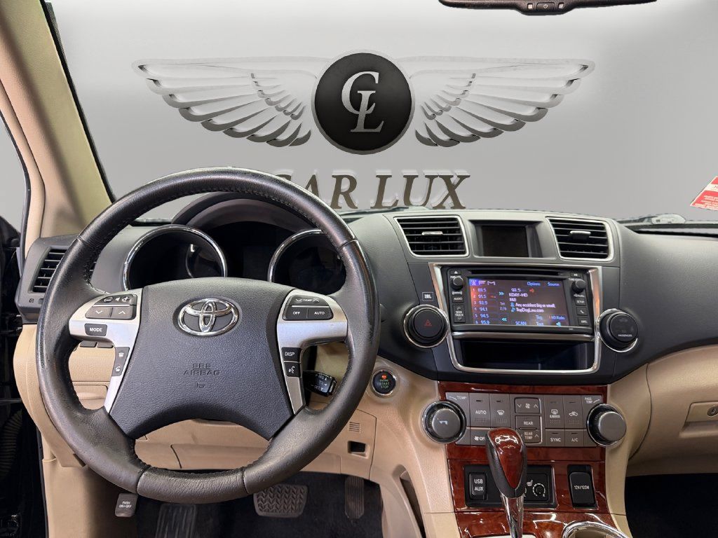 Used 2013 Toyota Highlander Limited FWD image 10