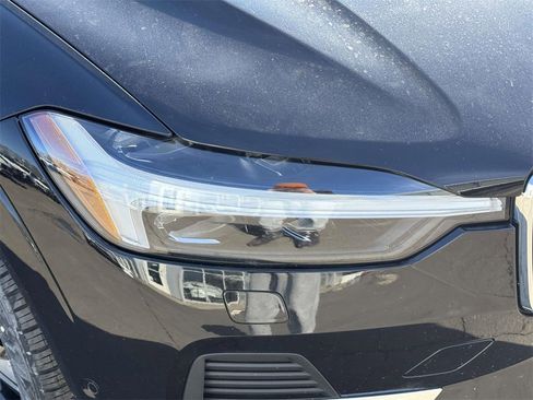 Certified 2023 Volvo XC60 B5 Plus w/ Climate Package image 7