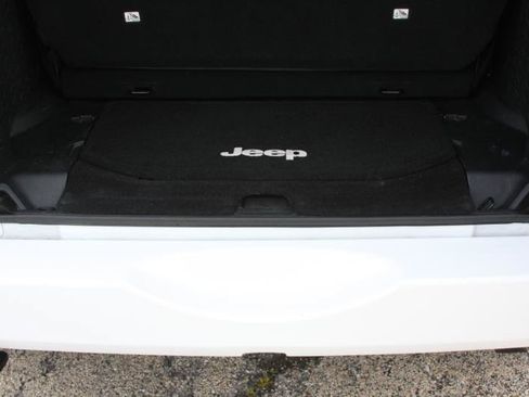 Used 2016 Jeep Wrangler Sahara AWD/4WD image 20