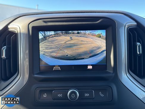 Used 2022 Chevrolet Silverado 2500 Custom w/ Custom Value Package image 19