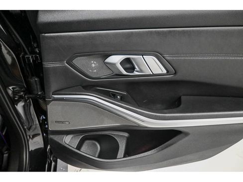 Used 2021 BMW M3 Competition w/ Executive Package image 18