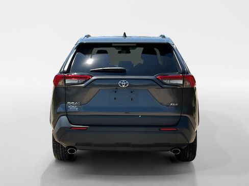 Used 2023 Toyota RAV4 XLE FWD image 4