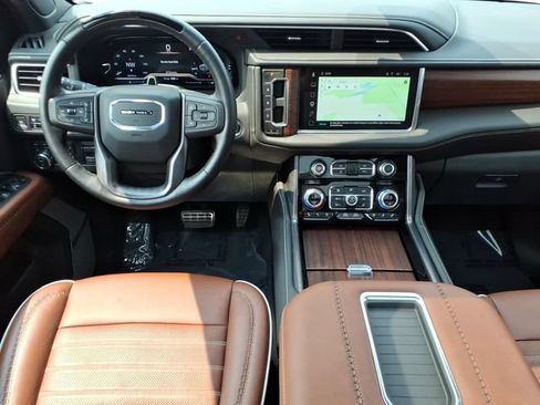 Used 2023 GMC Yukon XL Denali Ultimate AWD/4WD image 23