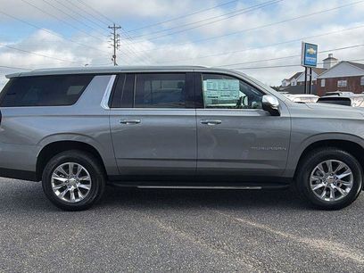 New 2026 Chevrolet Suburban Premier w/ Sun And Tow Package