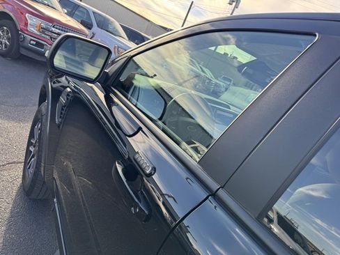 Used 2024 Ford Ranger Lariat w/ FX4 Off-Road Package image 15