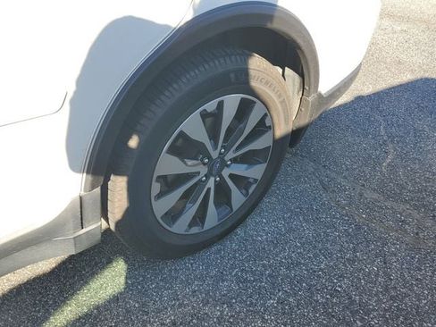 Used 2017 Subaru Outback 3.6R Limited AWD/4WD image 7