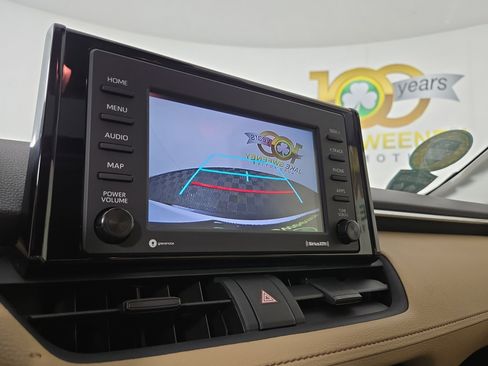 Used 2021 Toyota RAV4 XLE image 20