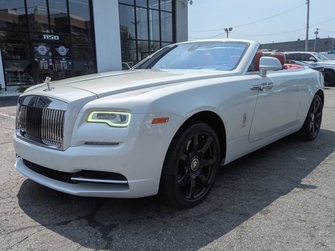 Used 2018 Rolls-Royce Dawn RWD image 77