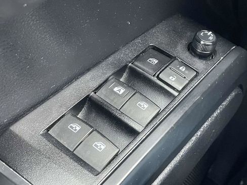 Used 2020 Toyota Tacoma SR image 25