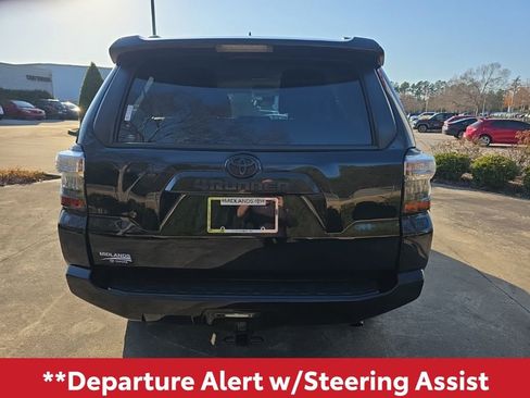 Used 2024 Toyota 4Runner SR5 image 6