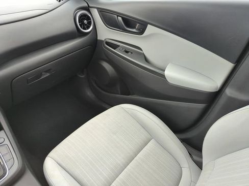 Used 2023 Hyundai Kona SEL image 22