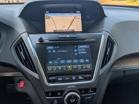 Used 2019 Acura MDX w/ Technology Package FWD image 15