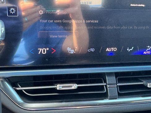 New 2026 Chevrolet Equinox EV LT image 15