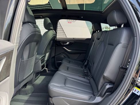 Used 2025 Audi Q7 3.0T Premium Plus image 22
